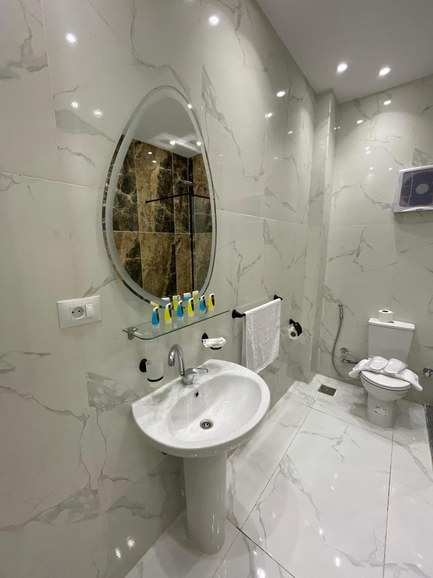 New Glamour Pyramids Hotel Kafret el-Gabal Exterior foto